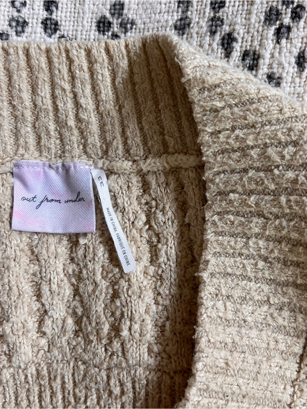 Oversize Sweater - Picture 2 of 5
